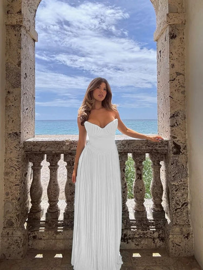 Elegant strapless sleeveless pleated and fashionable sweet strapless dress