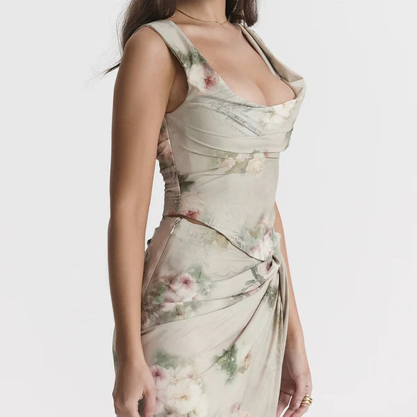 Two-piece irregular leg-exposing and hip-hugging skirt set