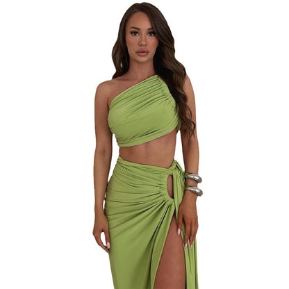 Backless, strapless and slit skirt