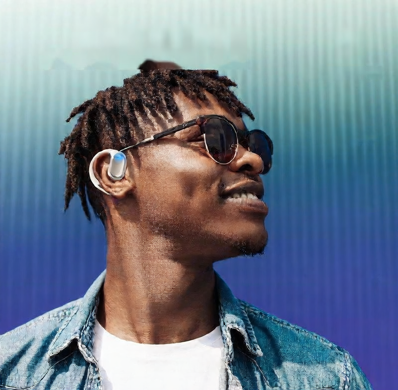 "Translate Bluetooth headphones"